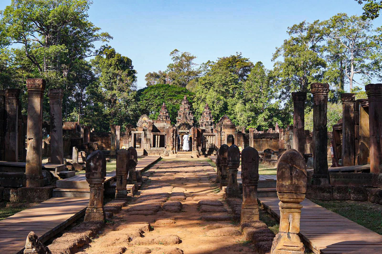 Banteay Srei Long Tour